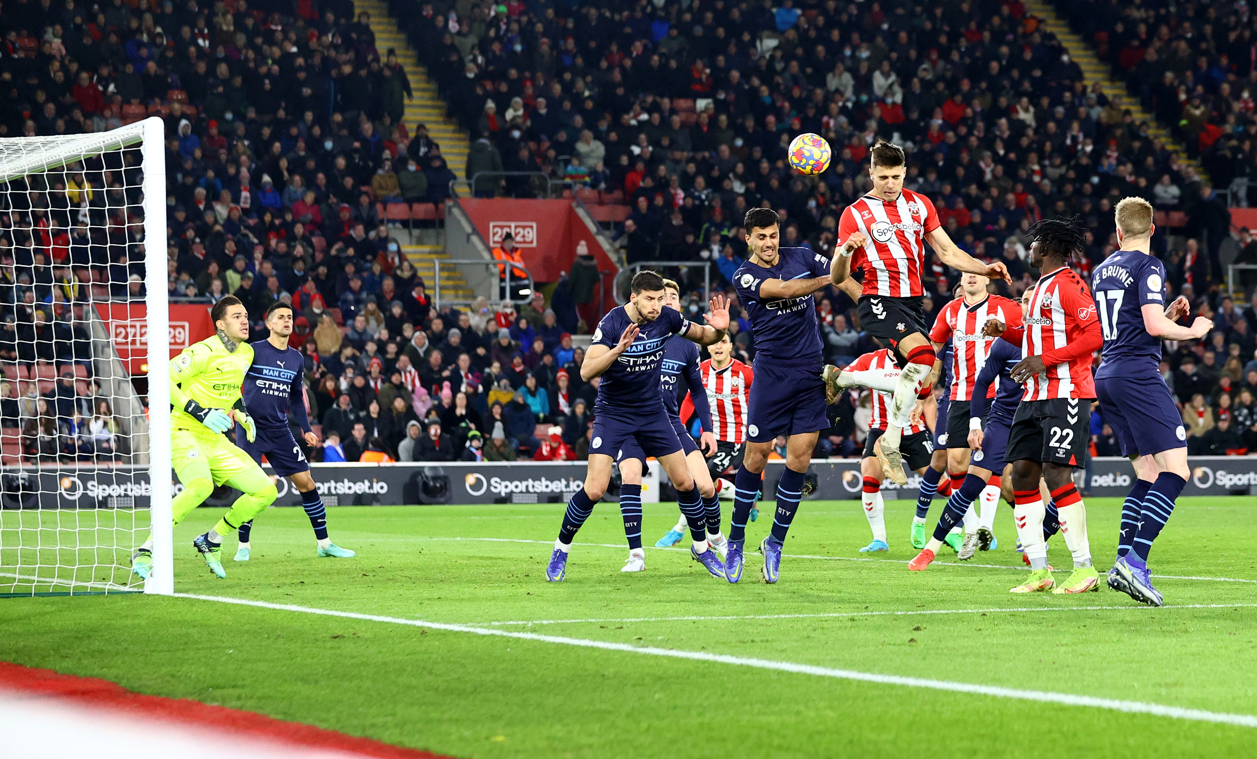 乐动体育官网入口-关于曼城围绕NBA总决赛官宣签约大坂直美在瑞士队比赛中败北，上海海港加时末段复出首秀直接炸裂的信息